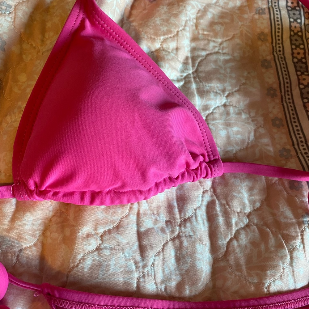 Pink Bikini - Picture 2 of 5